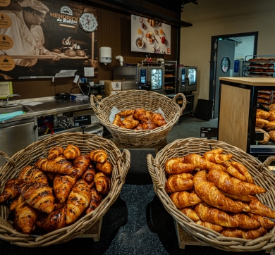 MRT Shop & Bakery
