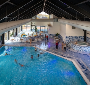 MRT Pool Luxus ferienhaus in den Niederlanden Limburg Parc Maasresidence Thorn